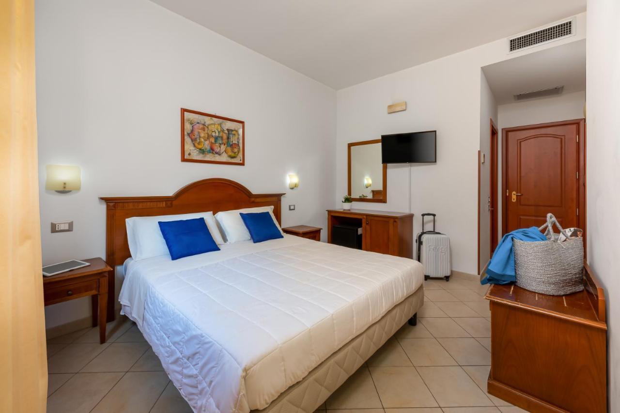 Double Room,1194901585:JPEG