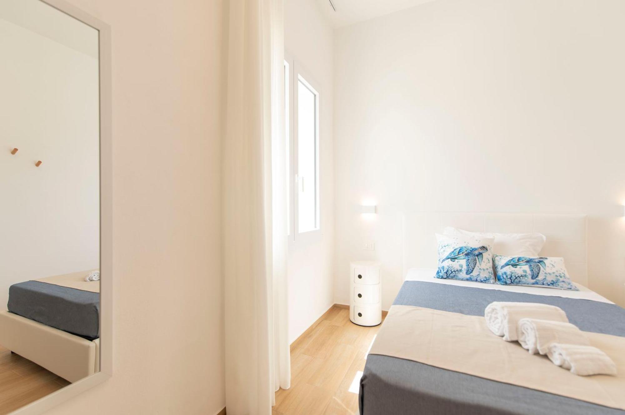 Small Double Room,1538836501:JPEG