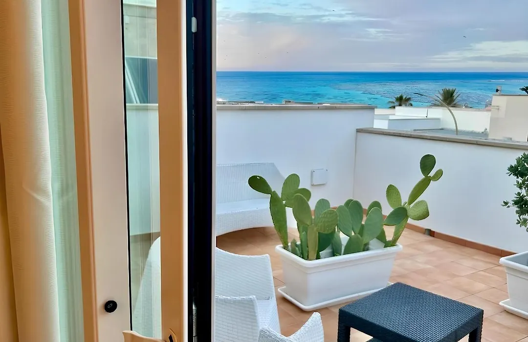 Araba Fenice Hotel-1