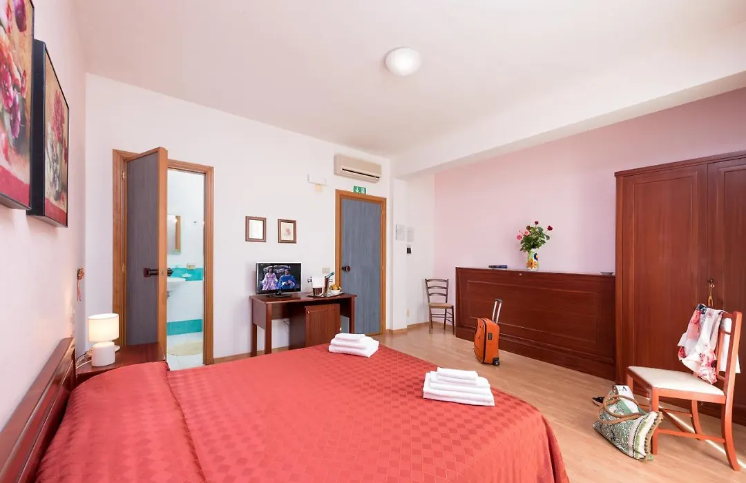 Hotel Halimeda-1