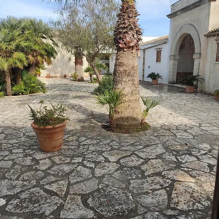 Baglio Cracchiolo da Tuzzo - Casa Carrubbo-3