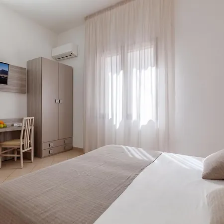 Hotel Spiaggia D'oro-2