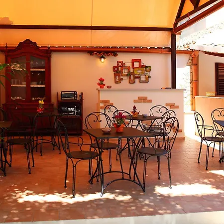 B&B Sabir-3