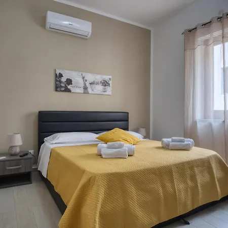 Daphne B&B-3
