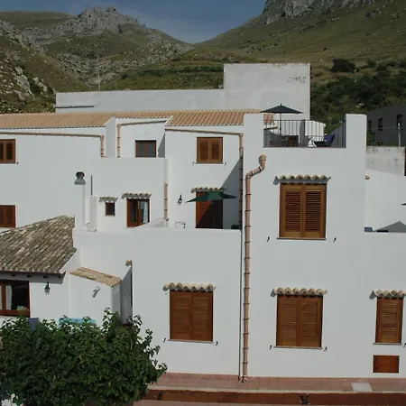 Punto De Vista B&B Makari-3